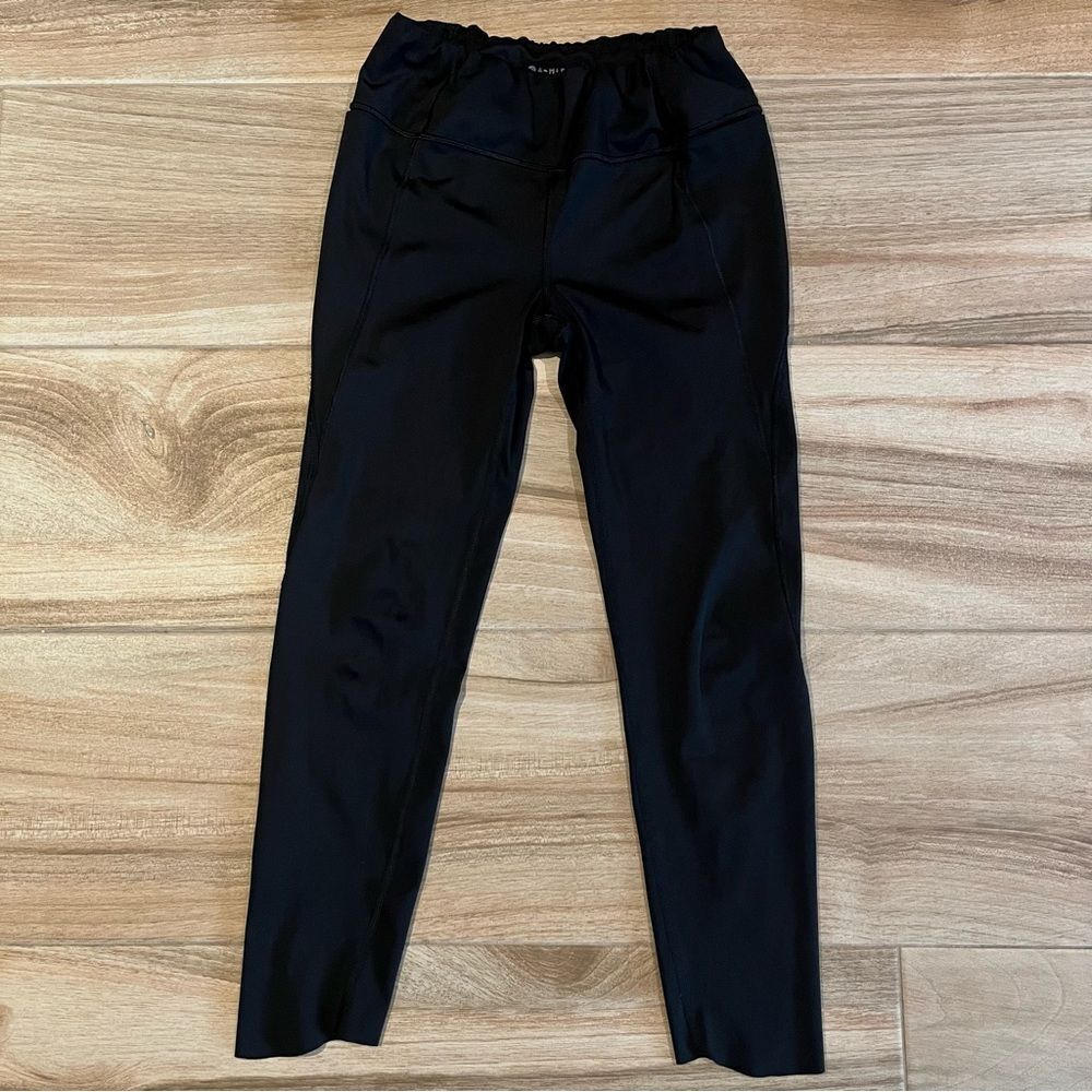 ATHLETA Cropped Leggings with Black Zipper Pocket Drawstring Waist Size Small